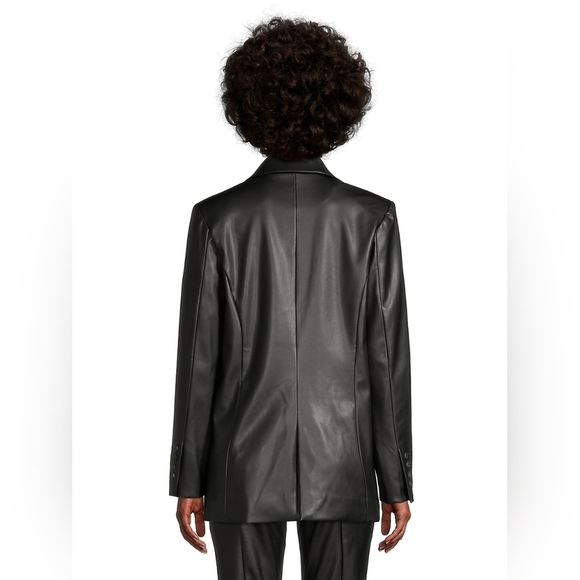 NWT - Design lab Vegan leather blazer - SOLD - Picture 2 of 2